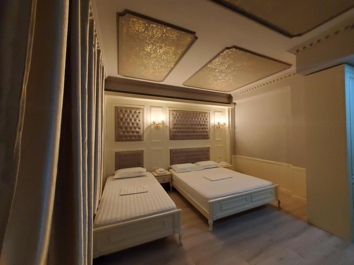 Hotel Lotus Tirana Exterior photo