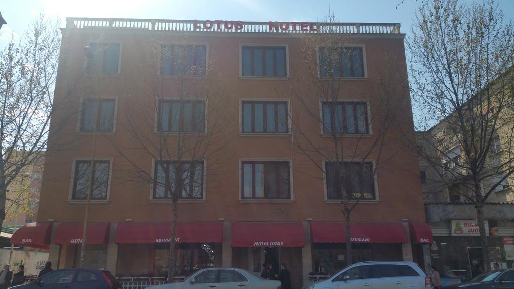 Hotel Lotus Tirana Exterior photo